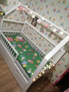 Kinderbetten im skandinavischen Stil