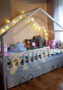 Kinderbetten im skandinavischen Stil