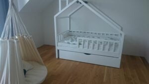 Kinderbetten im skandinavischen Stil