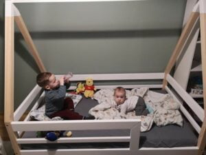 Kinderbetten im skandinavischen Stil