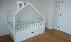 Kinderbetten im skandinavischen Stil