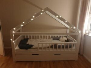 Kinderbetten im skandinavischen Stil