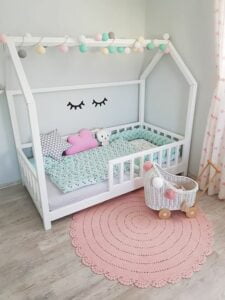 Kinderbetten im skandinavischen Stil