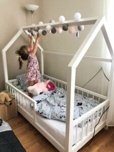 Kinderbetten im skandinavischen Stil