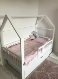 Kinderbetten im skandinavischen Stil