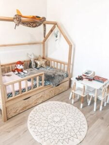 Kinderbetten im skandinavischen Stil