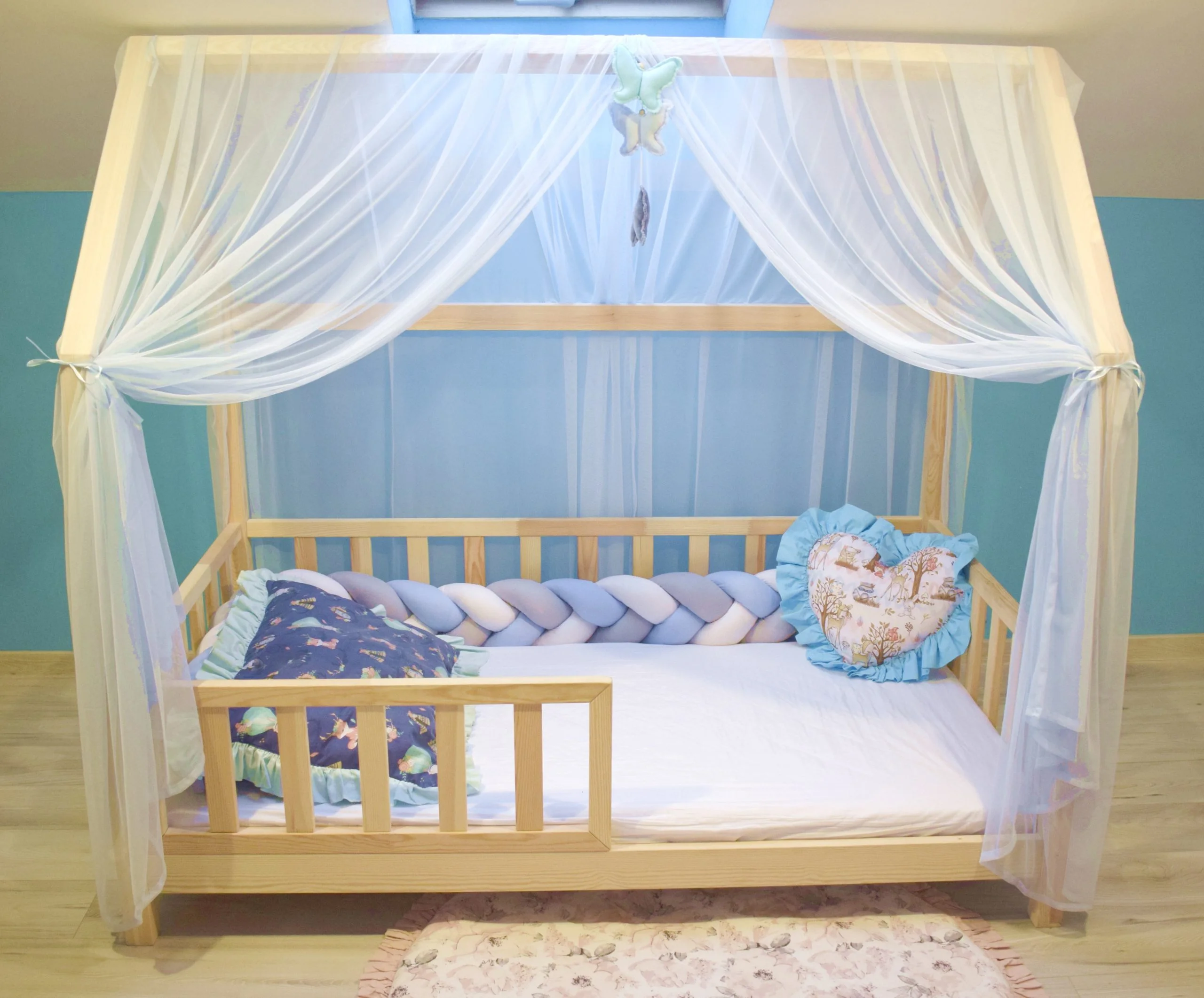 Daszek na łóżko domek - Tiul - obrazek 2