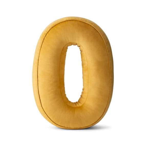 Poduszka ozdobna literka- O