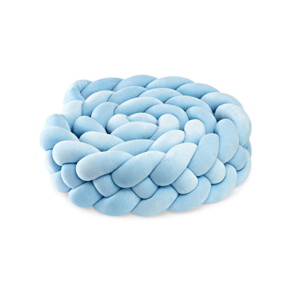 Pleciony ochraniacz do łóżeczka 4-pasmowy w kolorze jasnoniebieskim