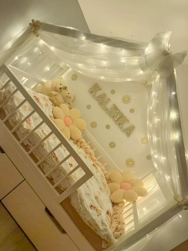 Dziękujemy Pani Magdalenie za piękne zdjęcia i miłe słowa a małej Kalince życzymy samych bajkowych snów 💛
To dla nas ogromna radość widzieć tak wyjątkowe i przytulne aranżacje w waszych wnętrzach z udziałem naszych łóżeczek💛🧸
Dobranoc, małe śpioszki 🌙✨
#łóżkodladziecka #pokójdziecka #inspiracjepokojdziecka #mebledladzieci #łóżkolivio #drewnianemeble #wnętrzadladzieci #kidsroominspo #kidsroomdecor #skandynawskiwystrój #mamaisyn #mamacórka #pokójmalucha #przytulnewnętrza #aranżacjapokoju #scandiland